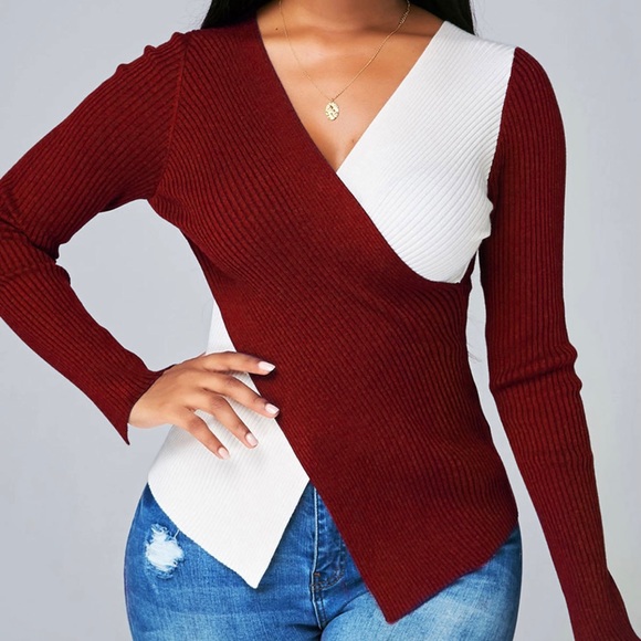 Sweaters - NWOT Asymmetrical V Neck contrast sweater